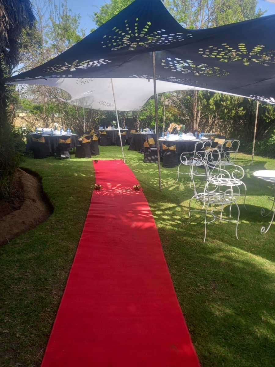 11 Bedroom Property for Sale in Ladybrand Free State